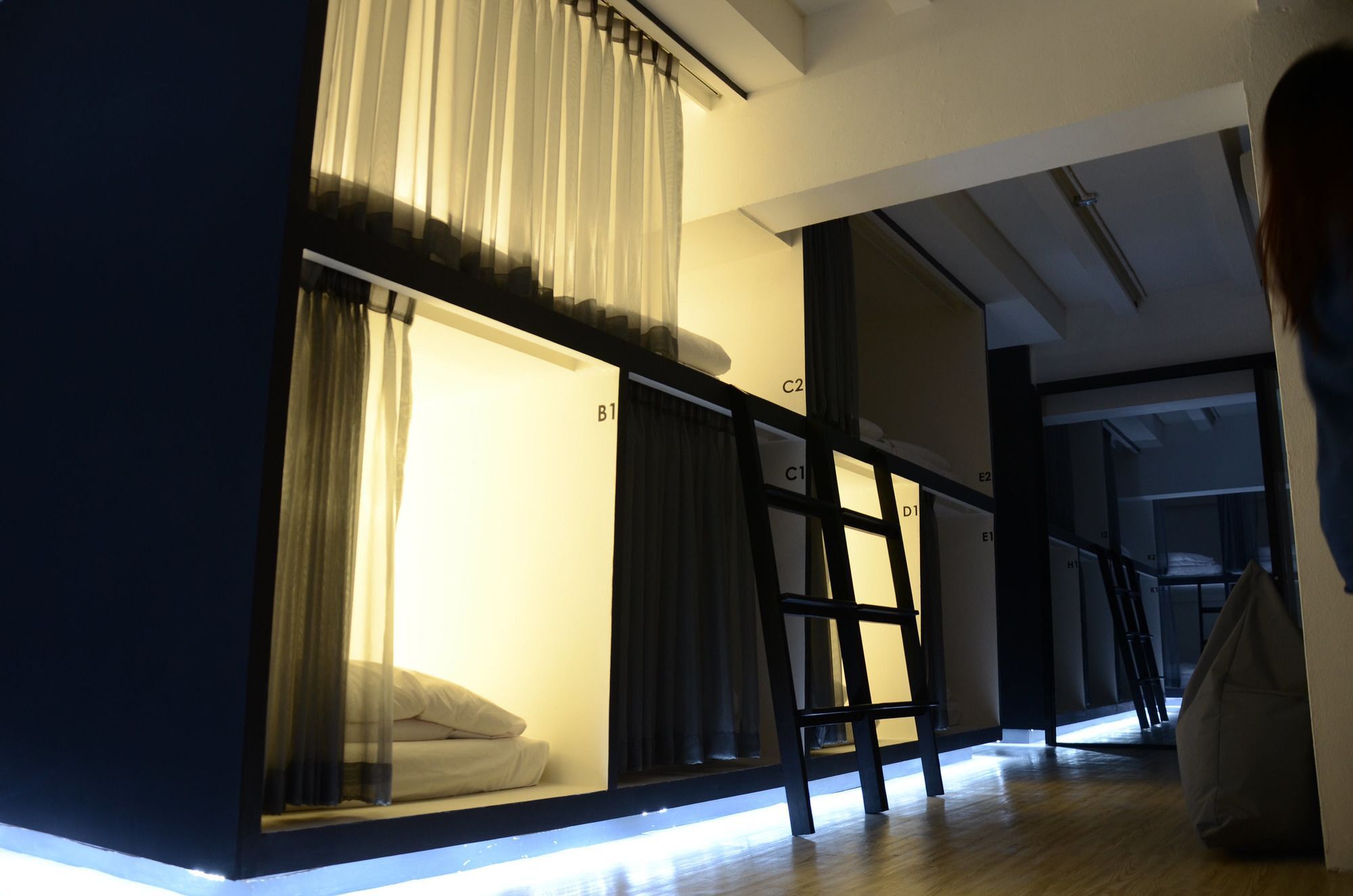 3 Howw Hostel At Sukhumvit 21 Bangkok Zewnętrze zdjęcie
