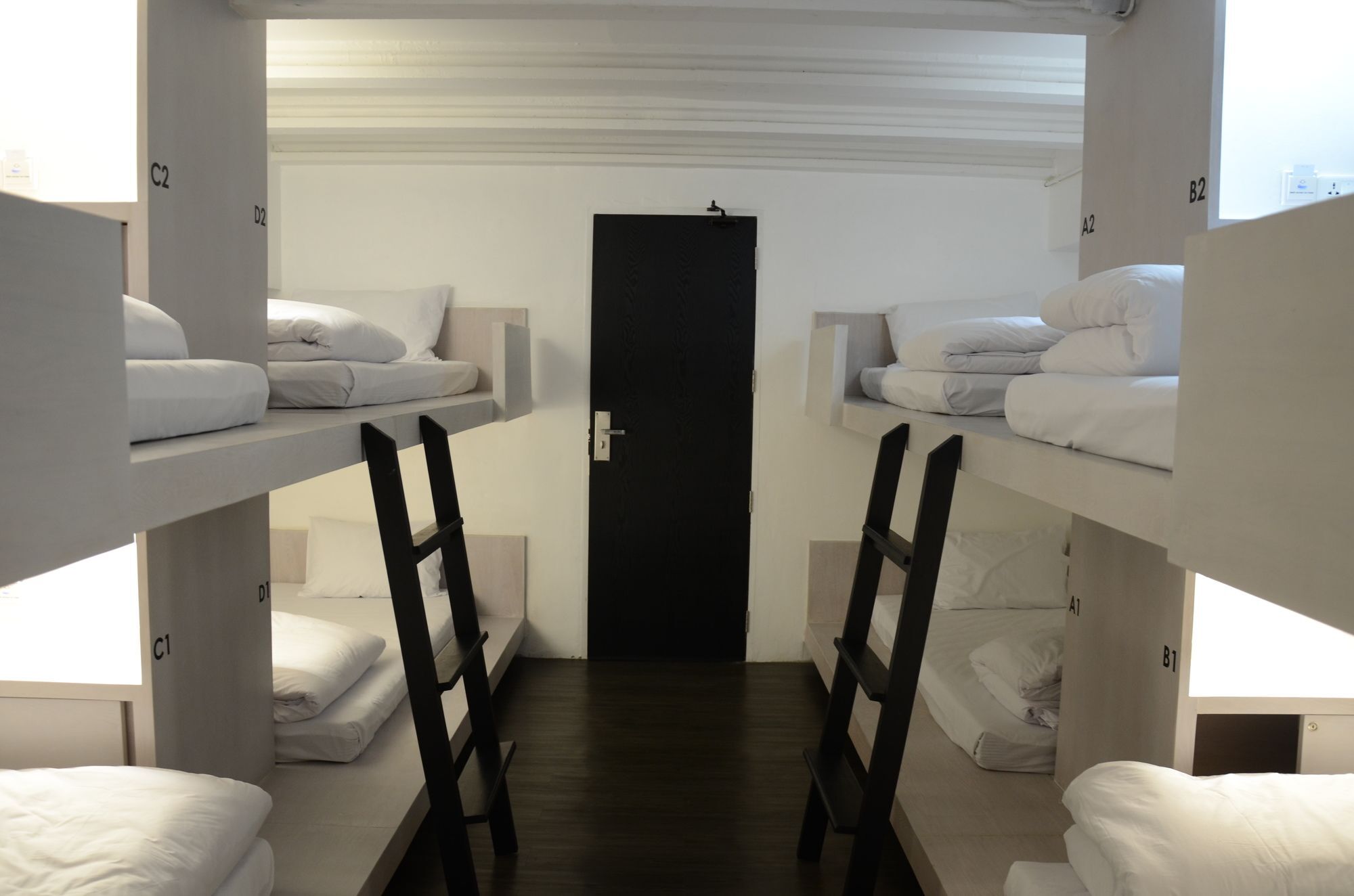 3 Howw Hostel At Sukhumvit 21 Bangkok Zewnętrze zdjęcie